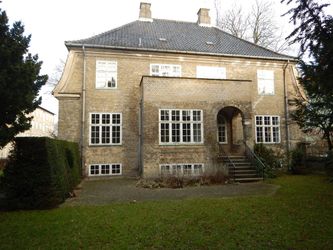 Overlægevillaen set fra haven mod syd
Foto: Ditte Thye